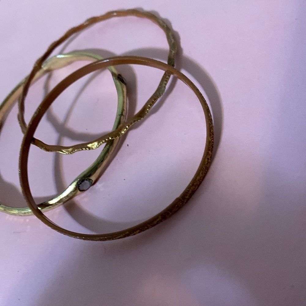 Three bracelets - Picture 6 of 7